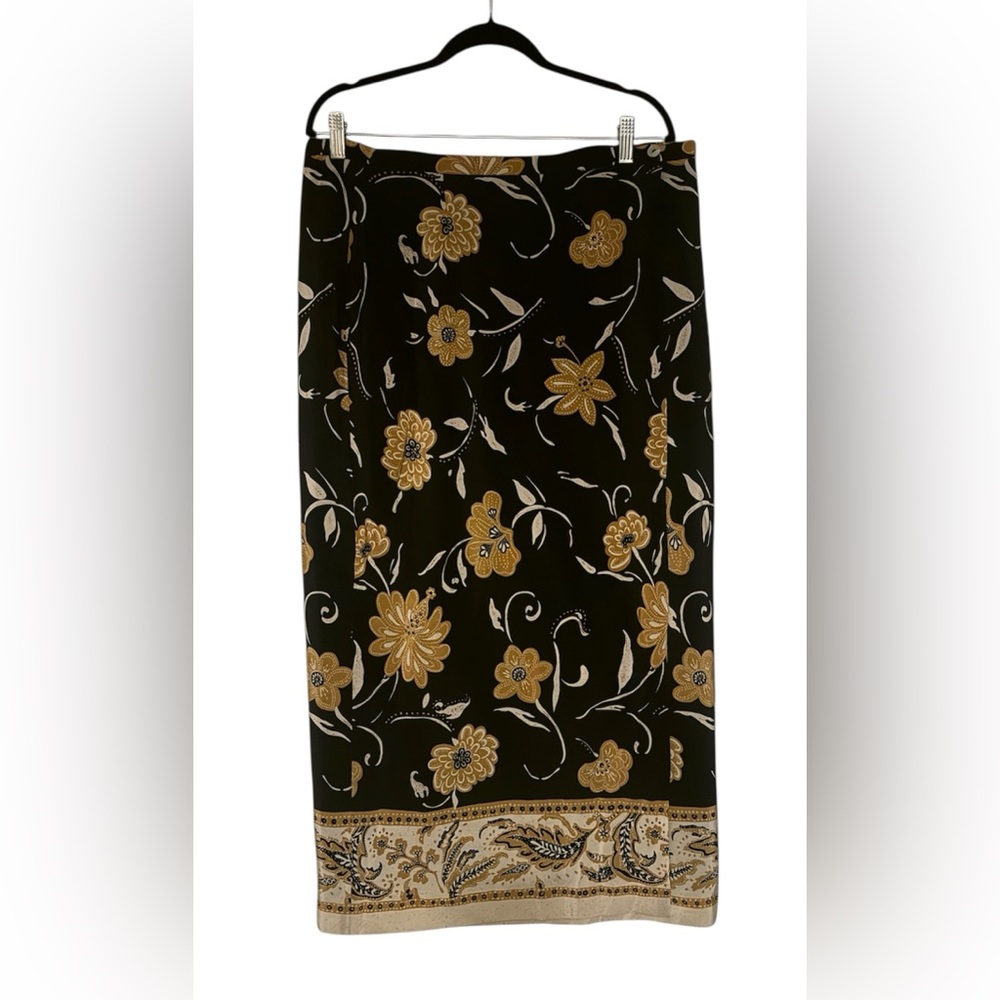 Sarah Chapman Vintage Silk Maxi Wrap Skirt 💕
